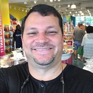 Meet your Posher, Felix